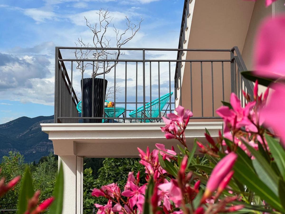 Апартаменты Six Senses Тиват Экстерьер фото